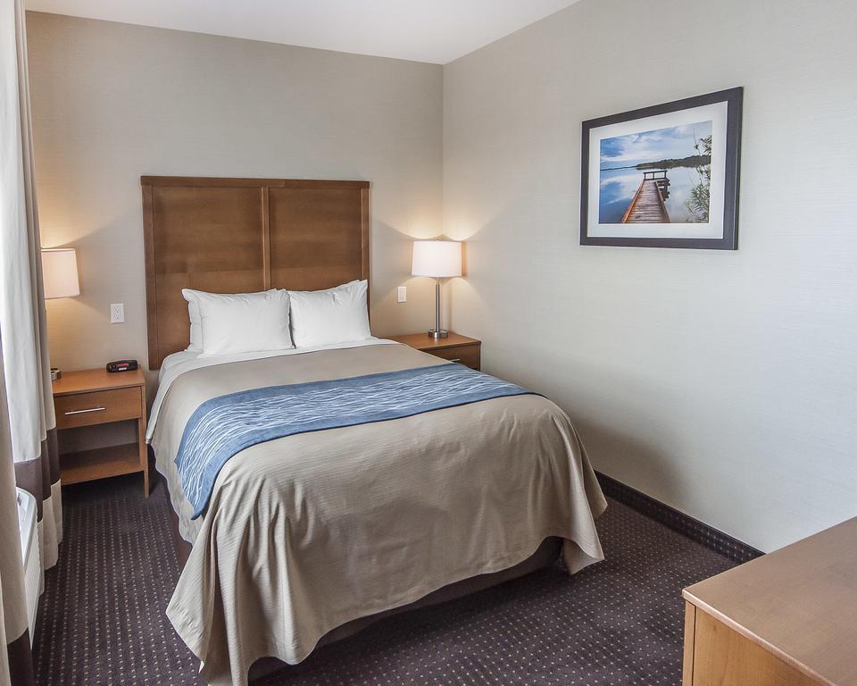 Comfort Inn & Suites Bonnyville Exterior photo